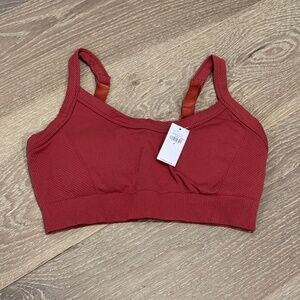 Old Navy Light Support Fluid Seamless Ribbed Sports Bra